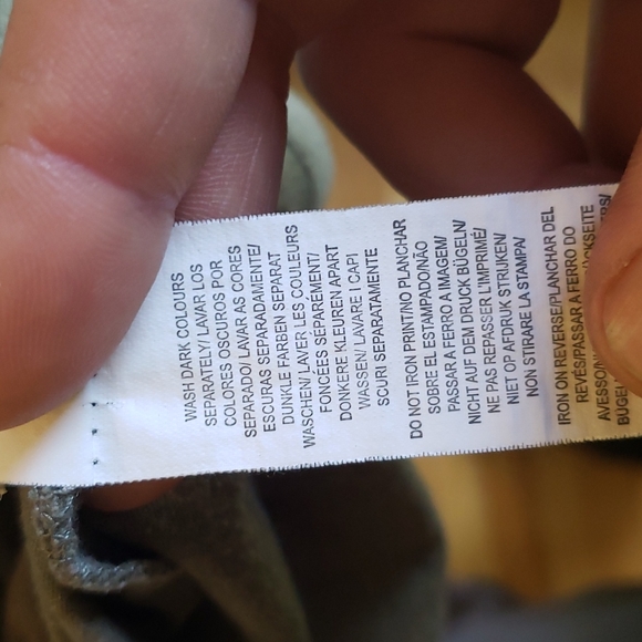 short sleeve tee size 4 "Sport Academy " captioned - Picture 8 of 8